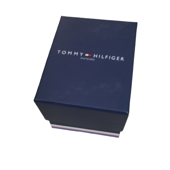 TOMMY HILFIGER Men's Black Dial Black Rubber Strap Quartz Watch - Picture 6 of 6